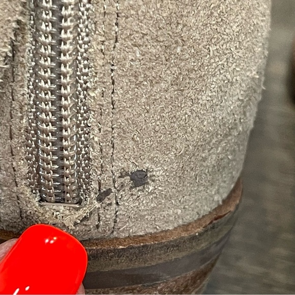 Lucky Brand Women’s Freelia Ankle boot. Suede. Size 7. Pre-owned. Some spots. - Picture 10 of 10